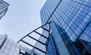 随着中国城市化进程的加快和房地产开发行业的迅速发展   商业物业市场规模持续增加