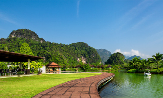 中国度假村产业链全景分析 度假村产业市场规模预测