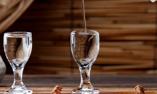 在行业发展的新周期下  各大清香酒企纷纷加码高端市场   清香型白酒产业现状分析