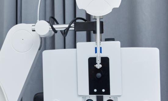 我国眼科患者基数大、患病率高  眼科医院产业前景分析