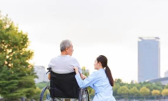 医疗养老医疗养老行业发展前景：预测2050年中国老年人消费潜力增至106万亿元