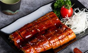 火到日本 韩国 这里的养殖鳗鱼 规模占全国一半 鳗鱼行业进出口市场分析报告