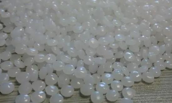 聚乙烯产业发展研究报告：2023年聚乙烯每月进口维持百万吨级别