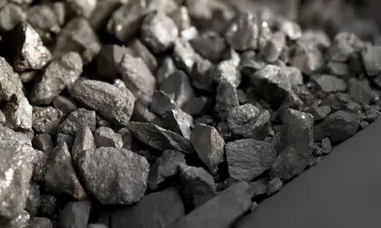 2024铁矿石产业发展现状与市场供需分析