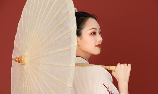 汉服行业深度调研报告2024：汉服正逐渐融入日常生活