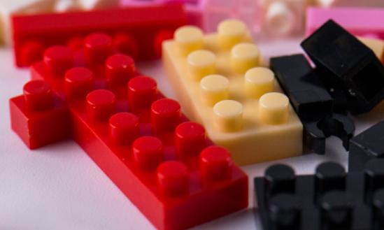 中国益智玩具行业市场规模及企业分析2024