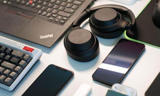 消费电子市场分析与机会：预计2024年消费电子市场会有所增长