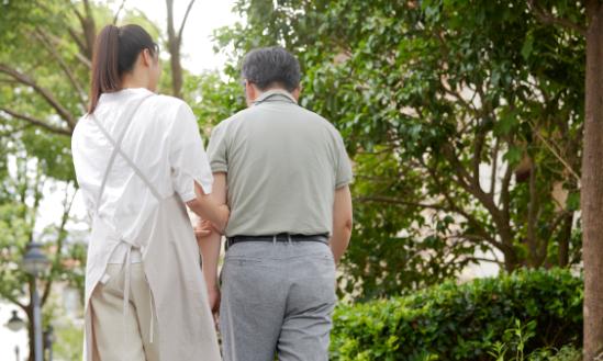 养老机构产业发展策略：养老机构行业的发展需要与其他行业进行跨界合作  拓展市场空间