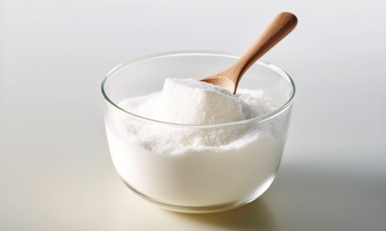 2024年中国脱脂奶粉行业产业链上下游结构及重点企业情况