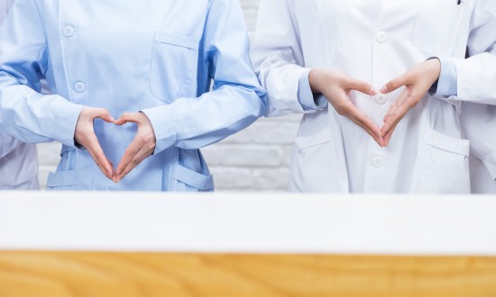 2024年中国农村医疗行业产业链的上下游结构及发展前景分析