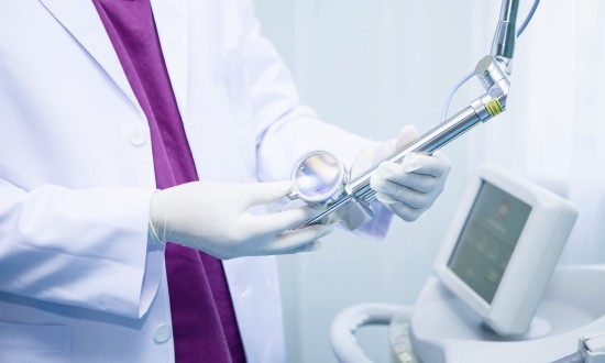 2024年中国电疗器械行业产业链上下游结构及竞争格局分析