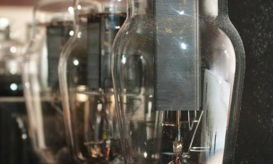 真空玻璃行业深度调研及投资机会分析2024