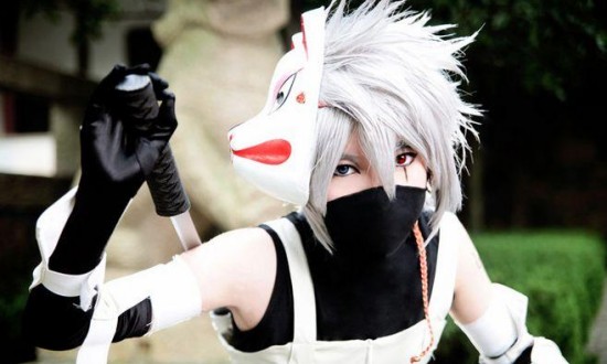 2024年中国二次元服装行业产业链上下游结构及重点企业