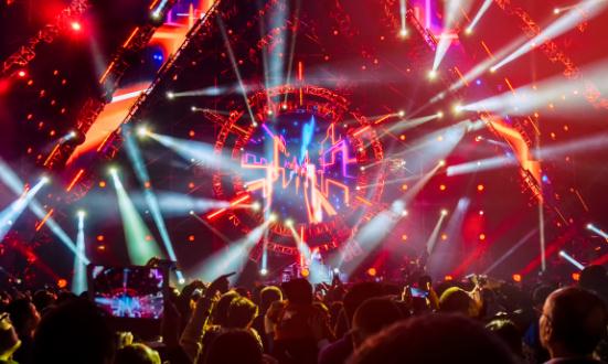 春节期间文娱消费需求大幅增加 2024文化娱乐产业现状及市场规模调研