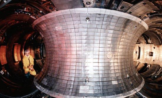 核聚变能产业发展报告：中国可控核聚变领域发展正加速前行