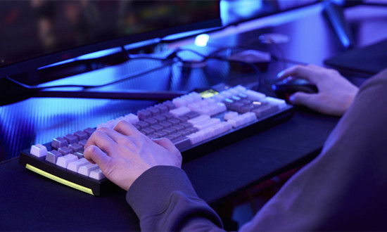 我国网络游戏产业处于高速发展阶段 网游行业未来市场展望