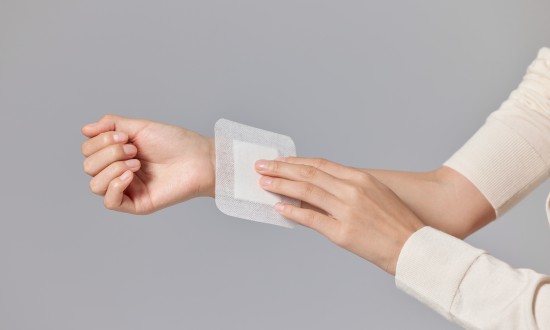 2024年中国膏药贴剂行业产业链上下游结构及重点企业