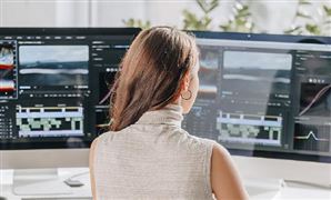 2024年显示器行业市场深度分析 三星显示器开建8.6代OLED生产线