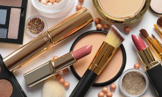 2024彩妆市场深度调研：国产化妆品销量持续提升