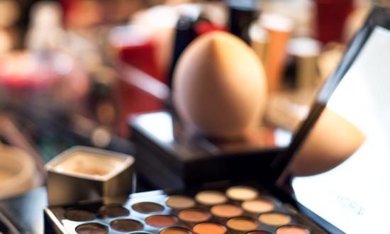 我国彩妆行业深度调研2024：彩妆市场将继续保持增长态势