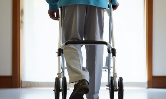 2024年中国康复器具行业产业链上下游结构及发展趋势分析