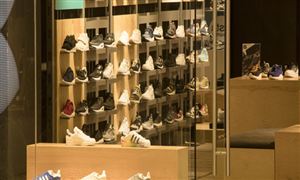 30多年来首次年度亏损 阿迪达斯怎么了 运动鞋产业现状及未来发展趋势分析报告