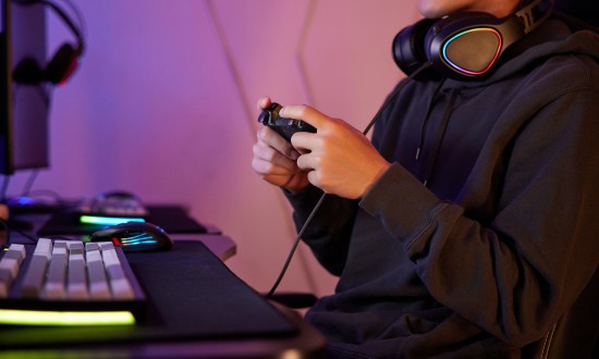 2024年中国电竞游戏产业链供需布局分析及发展趋势