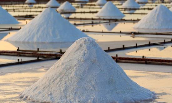 2024碳酸锂行业发展研究报告：碳酸锂价格下跌6%