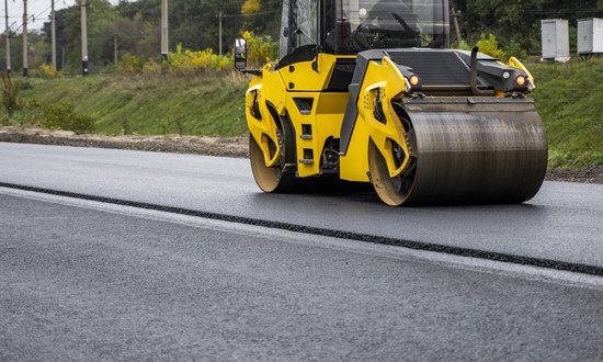 摊铺机行业上下游市场分析及未来趋势展望
