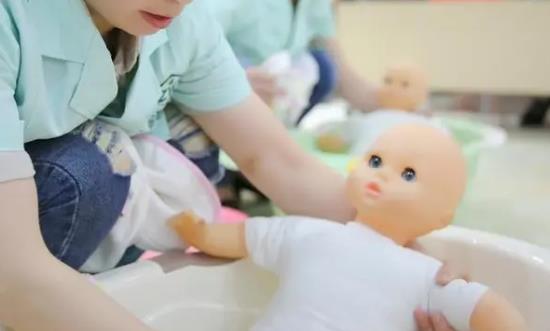 月嫂市场需求及发展趋势：月嫂订单量同比上涨30%左右