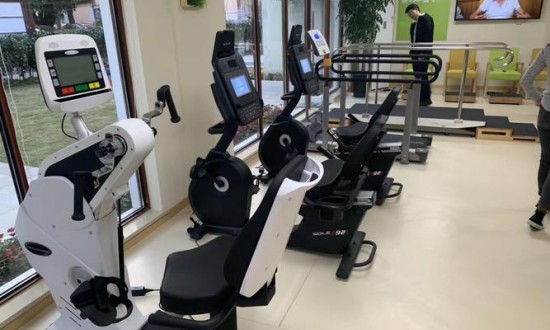 2024年健康保健器材产业链上下游结构及发展趋势分析