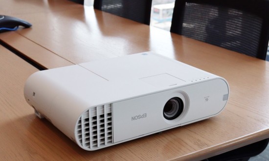 2024年中国商教投影机行业产业链的供需布局及发展前景分析