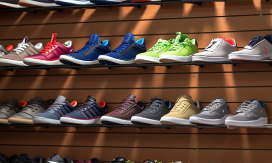 2024年板鞋行业现状及发展趋势：AI技术持续赋能行业升级与发展