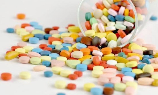 2024年药用辅料产业链的上下游结构及重点企业情况