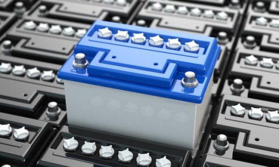 2024年中国汽车锂电池行业产业链的供需布局及投资风险