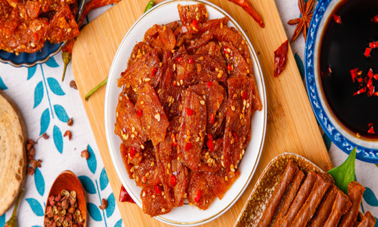 辣条行业市场机遇调研：卫龙去年营收超48亿元 同比增长5.2%