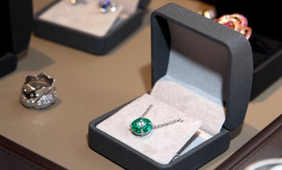 珠宝行业发展现状及进出口市场、竞争格局分析2024