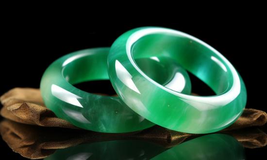 翡翠市场现状分析 翡翠价格上涨 国内超八成翡翠手镯出自佛山平洲