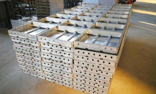 2024年中国铝合金建筑模板行业的产业链上下游结构及重点企业