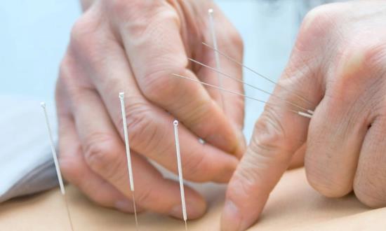 中医理疗中医理疗行业发展报告：中医理疗与现代医学相结合成为一种趋势