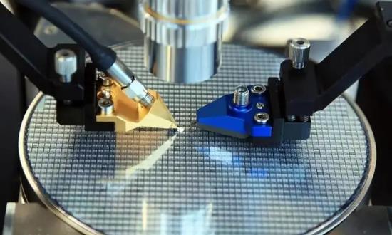 光刻胶行业前景研究：高端半导体光刻胶国产市场需求迫切