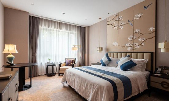 精品酒店行业市场深度分析报告2024