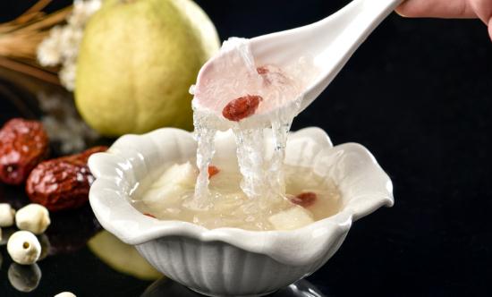 2024燕窝市场发展现状调查及供需格局分析 燕窝的消费群体以女性为主