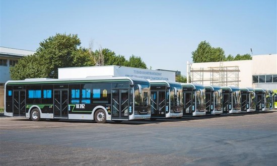 2024年中国新能源客车行业的产业链供需布局及发展趋势