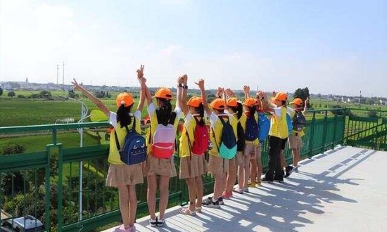 2024年研学旅行产业链上下游结构及发展趋势