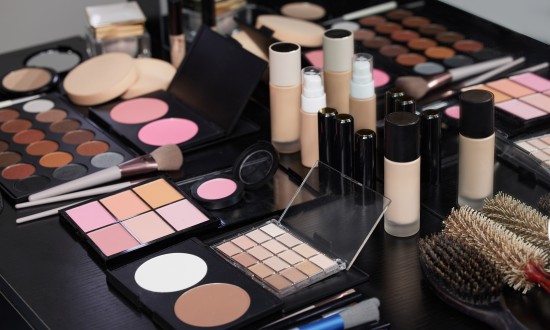 2024年中国美妆新零售行业的经营分析及发展趋势