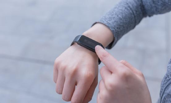 智能穿戴设备市场如何?2024年智能穿戴设备行业市场深度分析