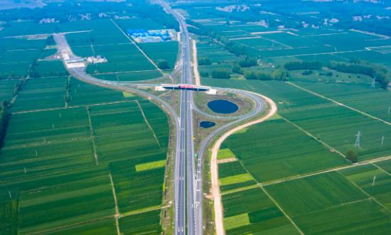 2024交通运输行业市场前瞻与未来投资：交通运输需求呈现出爆发式增长