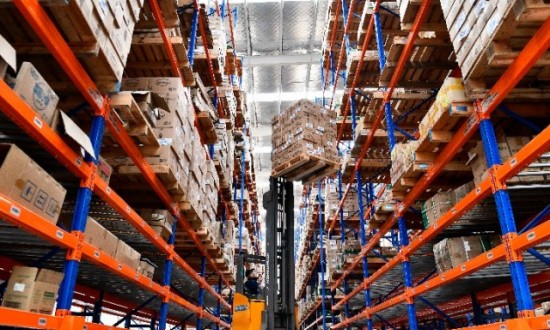 2024年商贸物流行业的产业链上下游结构及重点企业情况