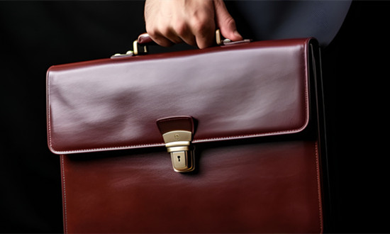 箱包行业发展如何? 中国箱包产业加速国际化，重点企业去年出口357.3亿美元